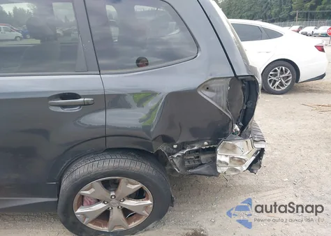 2014 Subaru Forester 2.5I Premium z USA, uszkodzony, nr VIN JF2SJADC4EH517702